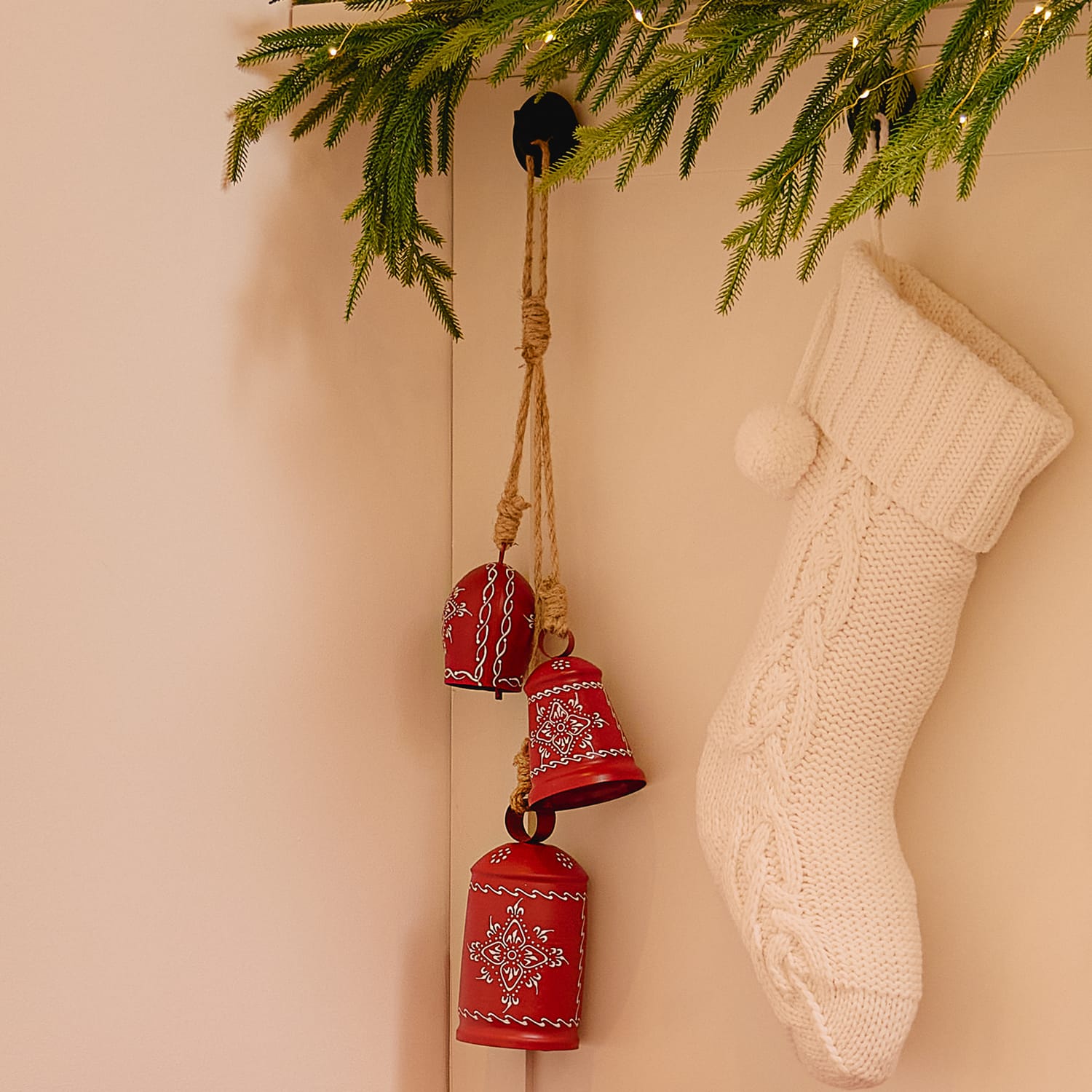 Winter Charm 3 Pieces Hanging Bell Set